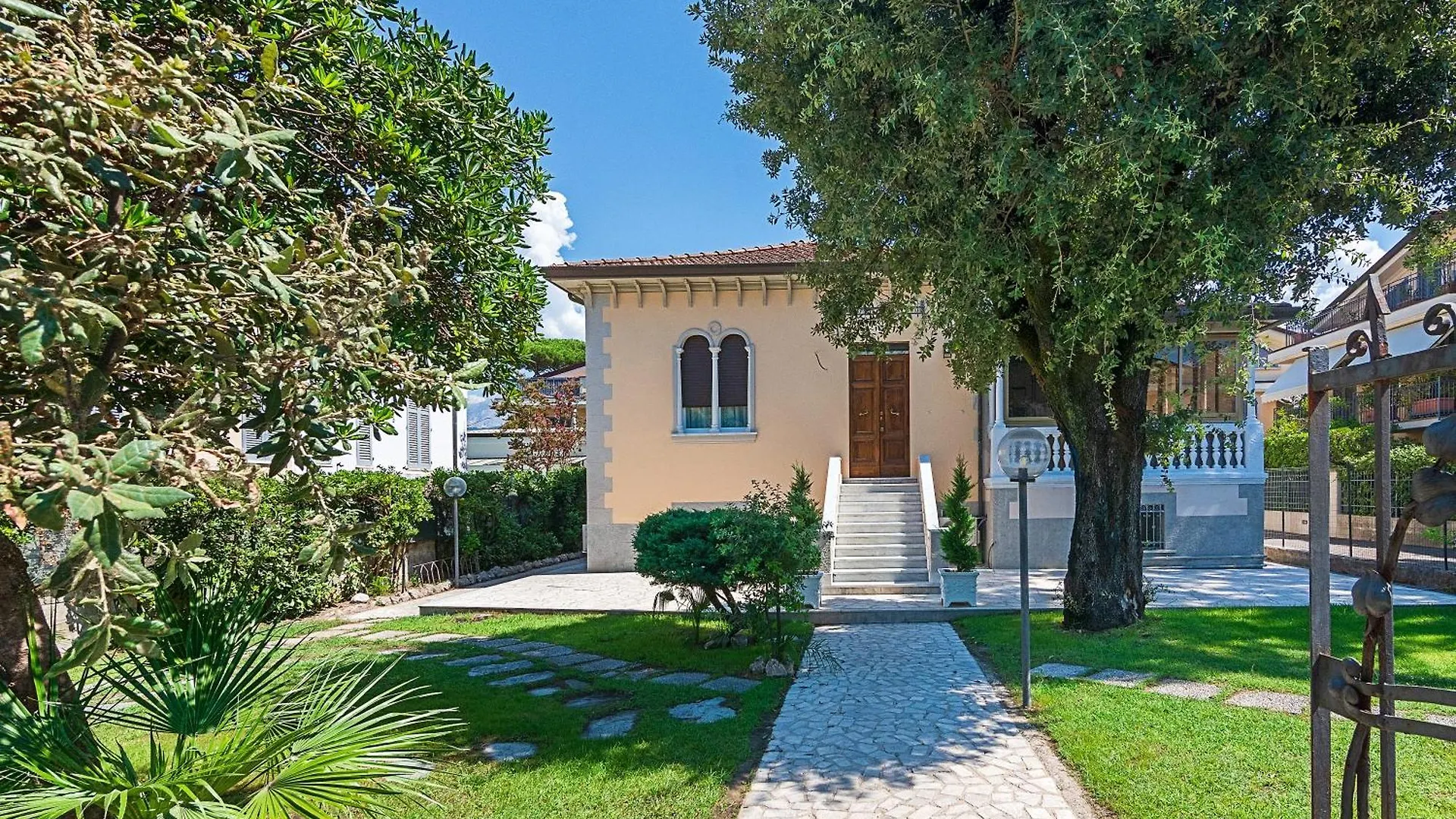 Villa Gioietta Marina di Massa