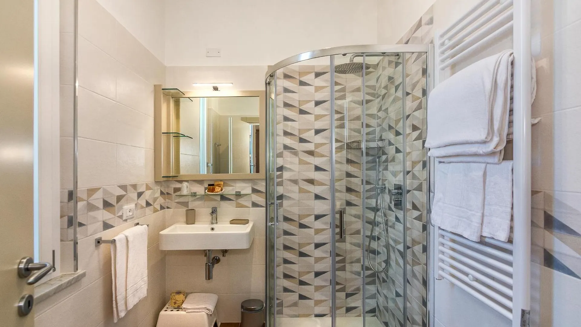 Villa Gioietta Marina di Massa 0*,  Italia